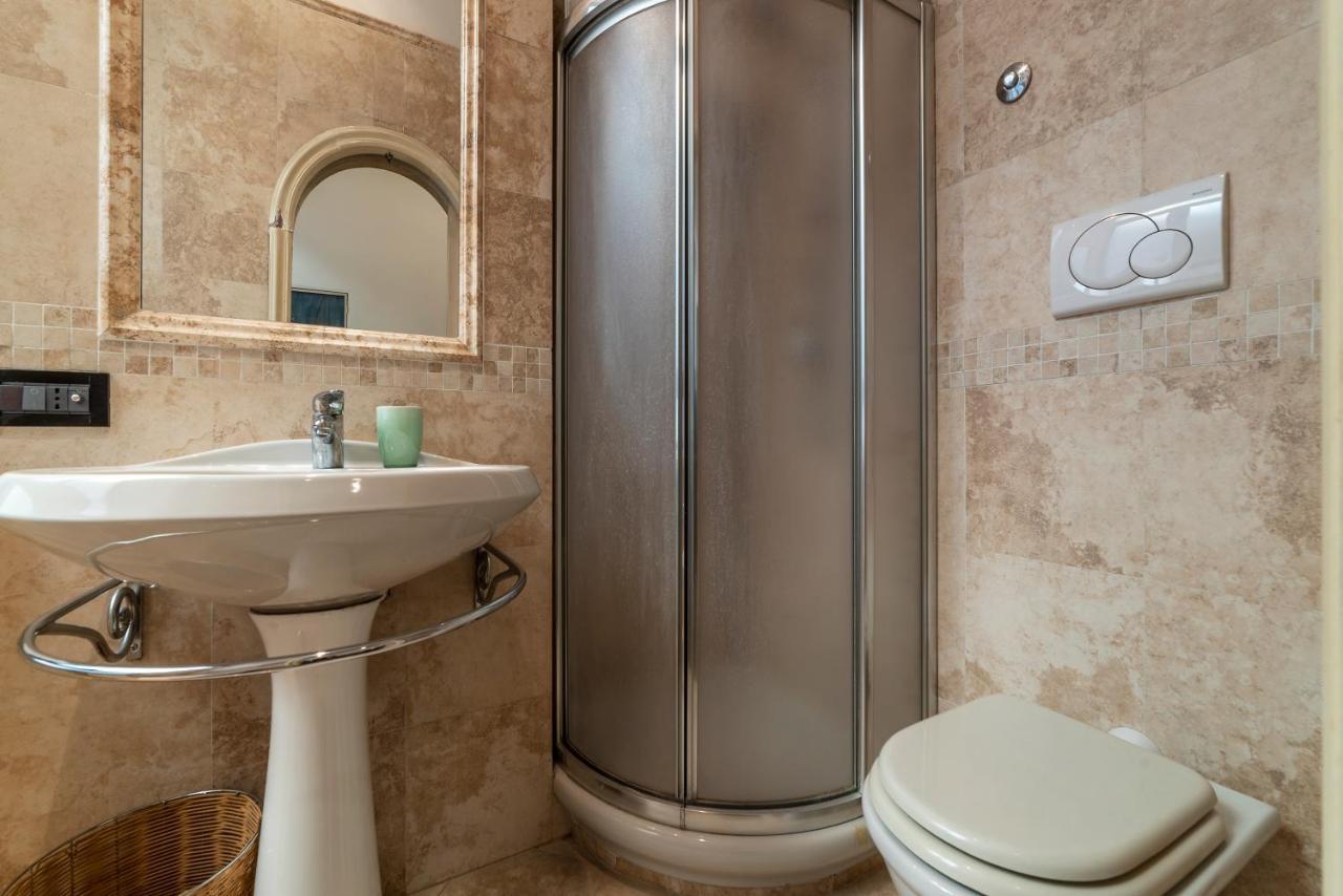 Piazza Di Spagna Elegant Apartment Róma Kültér fotó