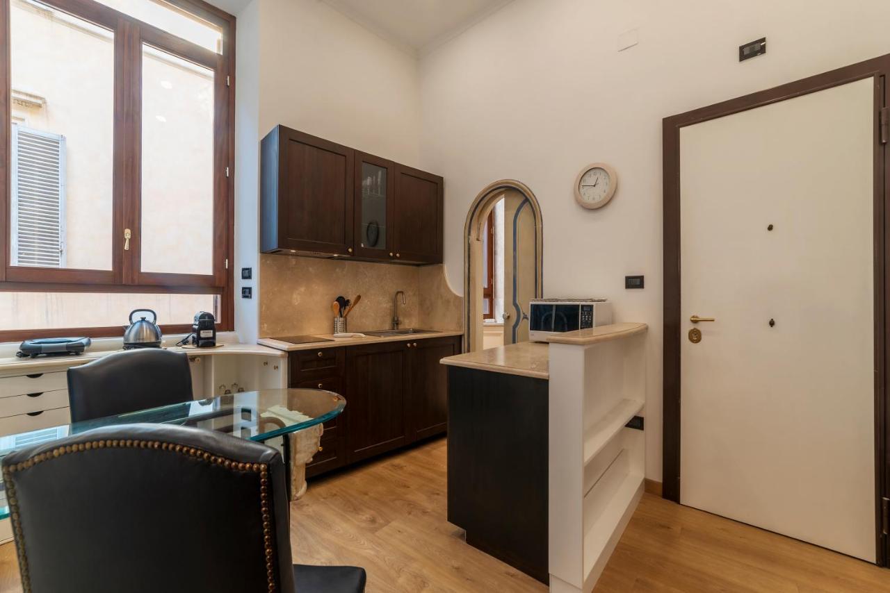 Piazza Di Spagna Elegant Apartment Róma Kültér fotó