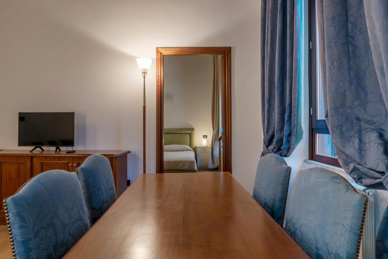 Piazza Di Spagna Elegant Apartment Róma Kültér fotó